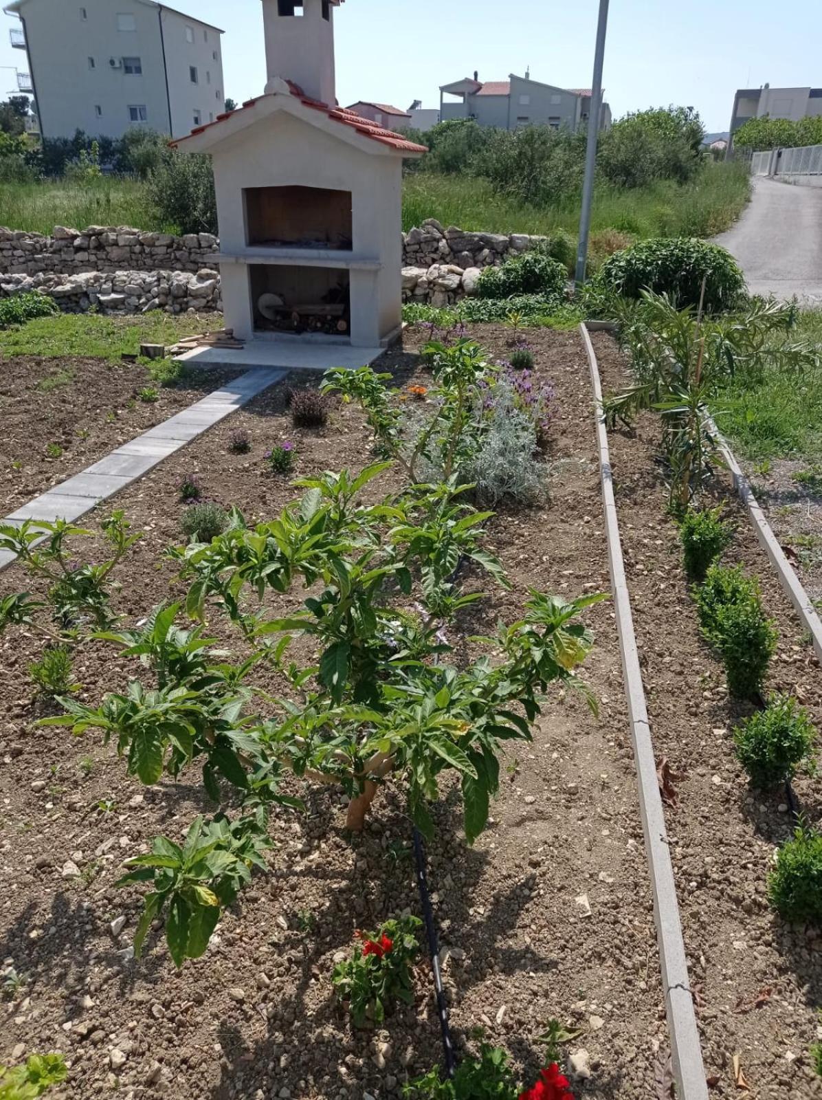 Vacation Home Zdravka Kastela Exterior photo